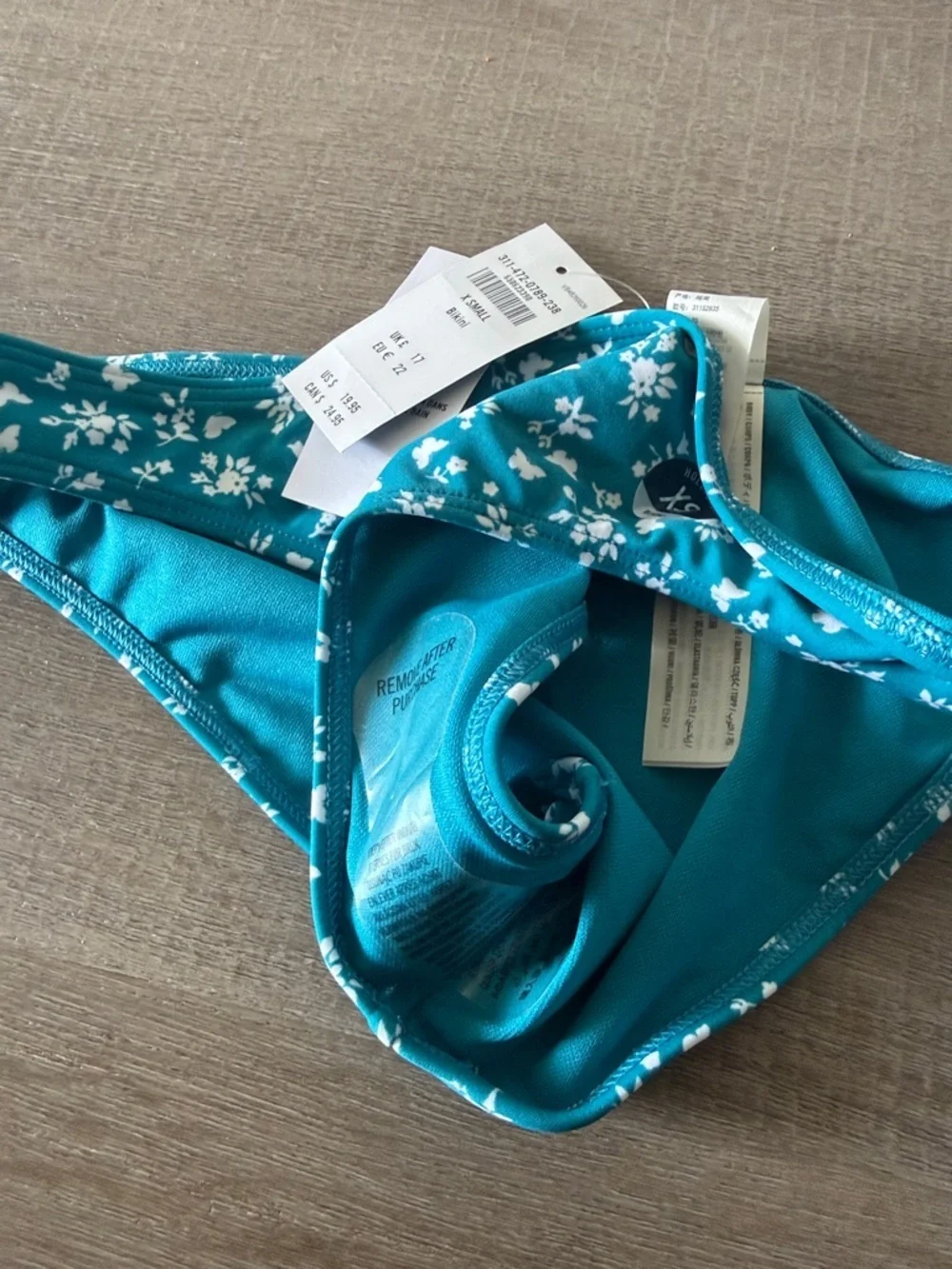Hollister NWT  Floral Bikini Set - Teal/Blue Brand New With Tags! 🏷️